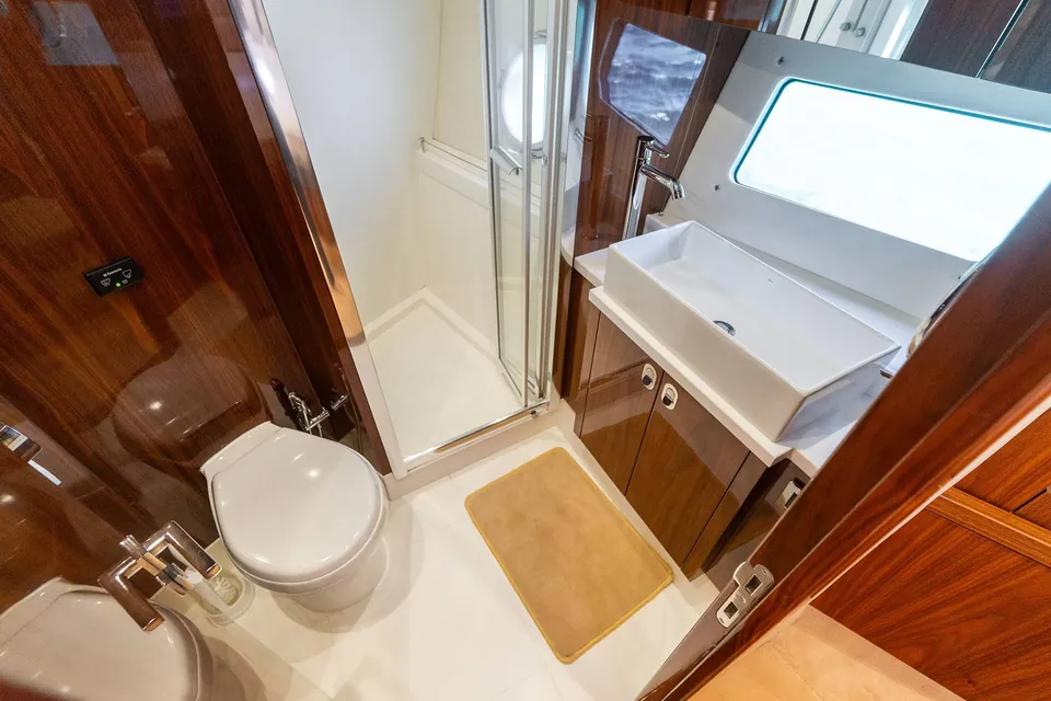 Lady Maria, 2015 Sunseeker Manhattan 65, photo 38