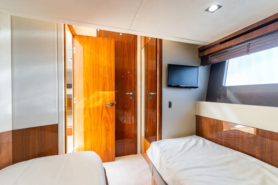Lady Maria, 2015 Sunseeker Manhattan 65, photo 40
