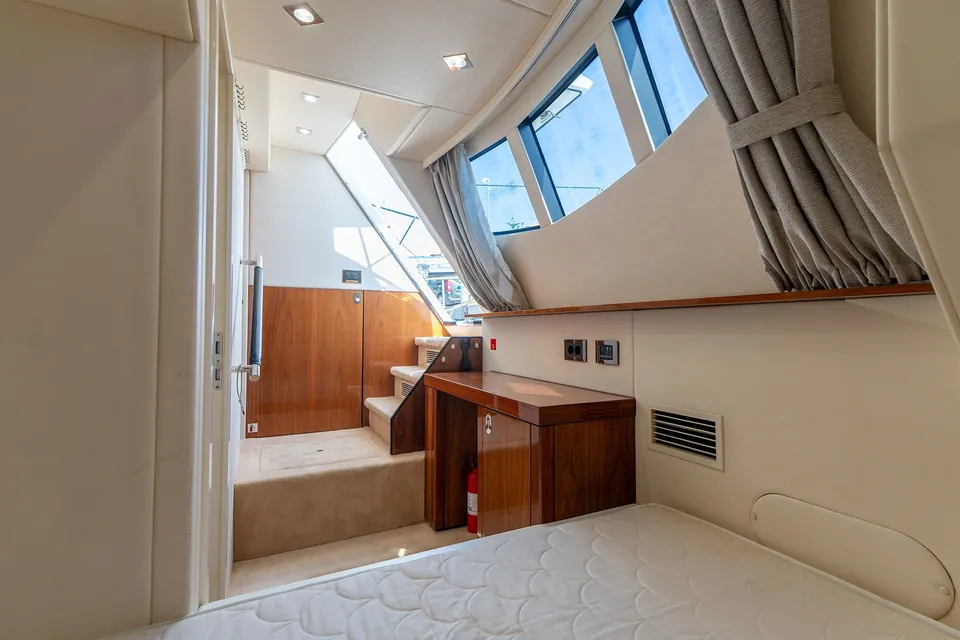 Lady Maria, 2015 Sunseeker Manhattan 65, photo 43