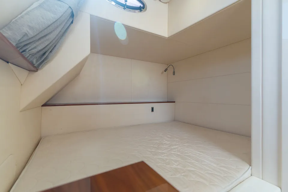 Lady Maria, 2015 Sunseeker Manhattan 65, photo 44