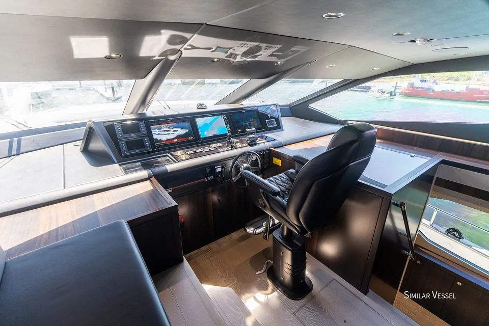 2027 Sunseeker 95 Yacht, photo 9