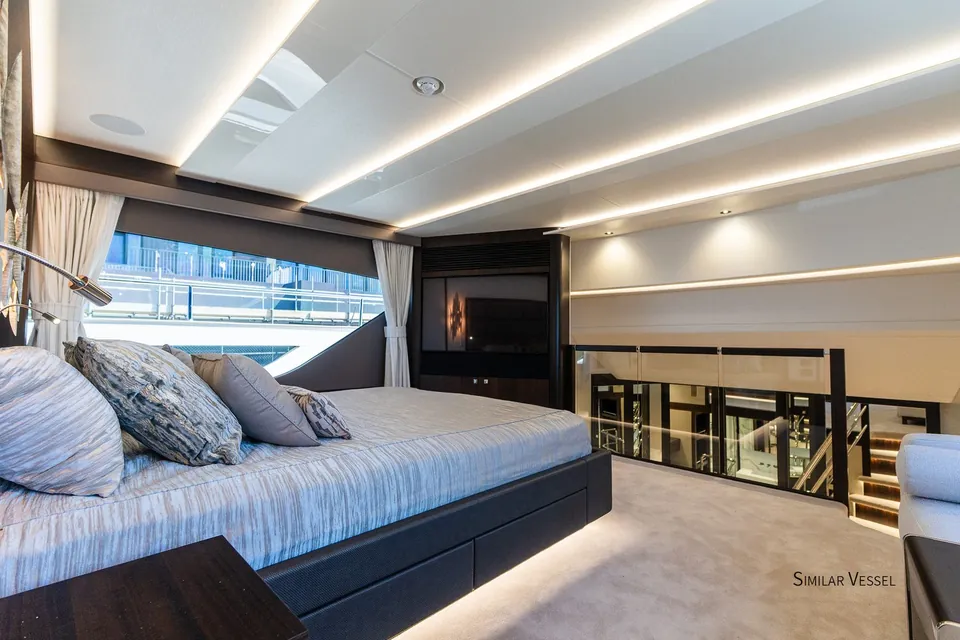 2027 Sunseeker 95 Yacht, photo 10