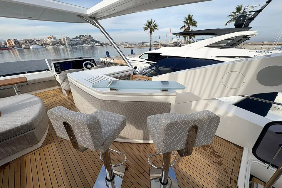 Y76, 2020 Sunseeker 76 Yacht, photo 7