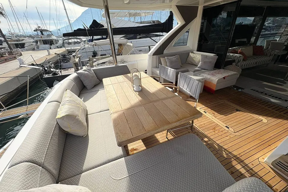 Y76, 2020 Sunseeker 76 Yacht, photo 17
