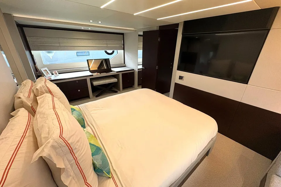 Y76, 2020 Sunseeker 76 Yacht, photo 32