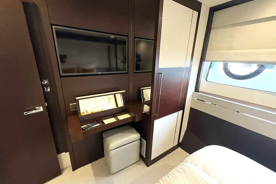 Y76, 2020 Sunseeker 76 Yacht, photo 38