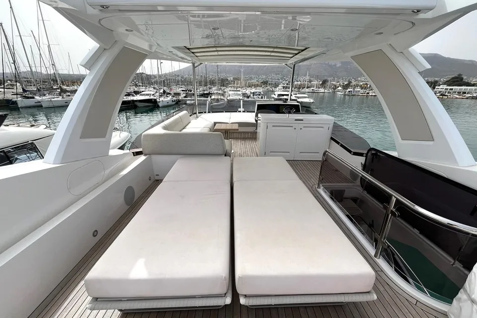 Lastochka II, 2020 Sunseeker Manhattan 68 (Mk1), photo 4