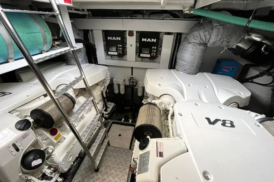 Lastochka II, 2020 Sunseeker Manhattan 68 (Mk1), photo 20