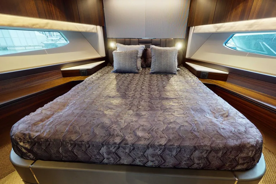 Spartak, 2021 Sunseeker Manhattan 68 (Mk1), photo 22