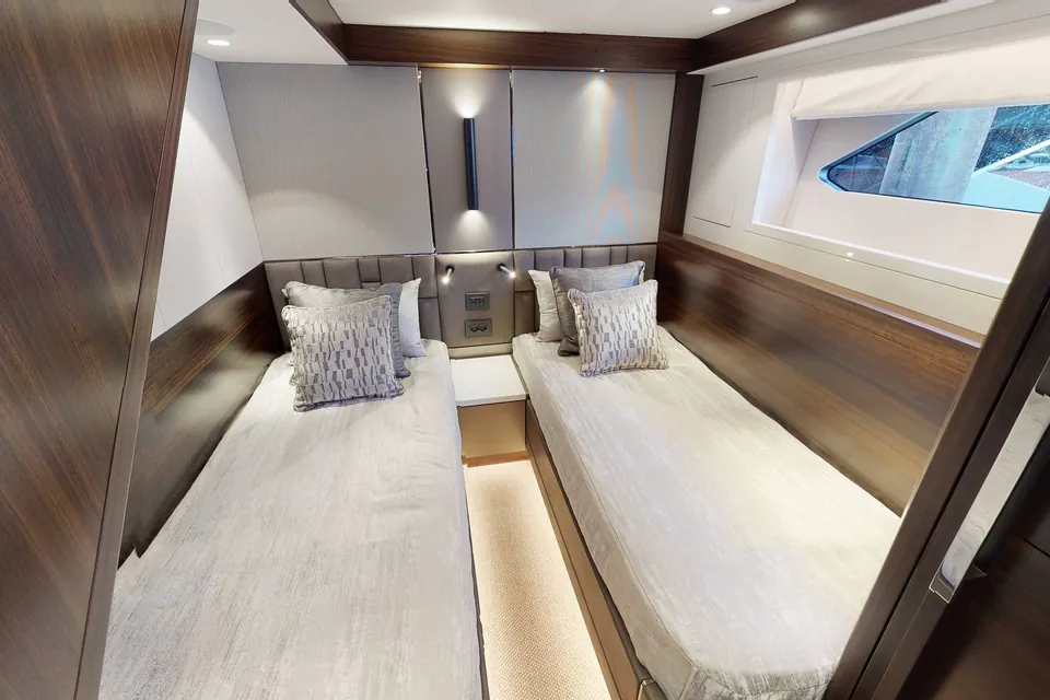 Spartak, 2021 Sunseeker Manhattan 68 (Mk1), photo 24