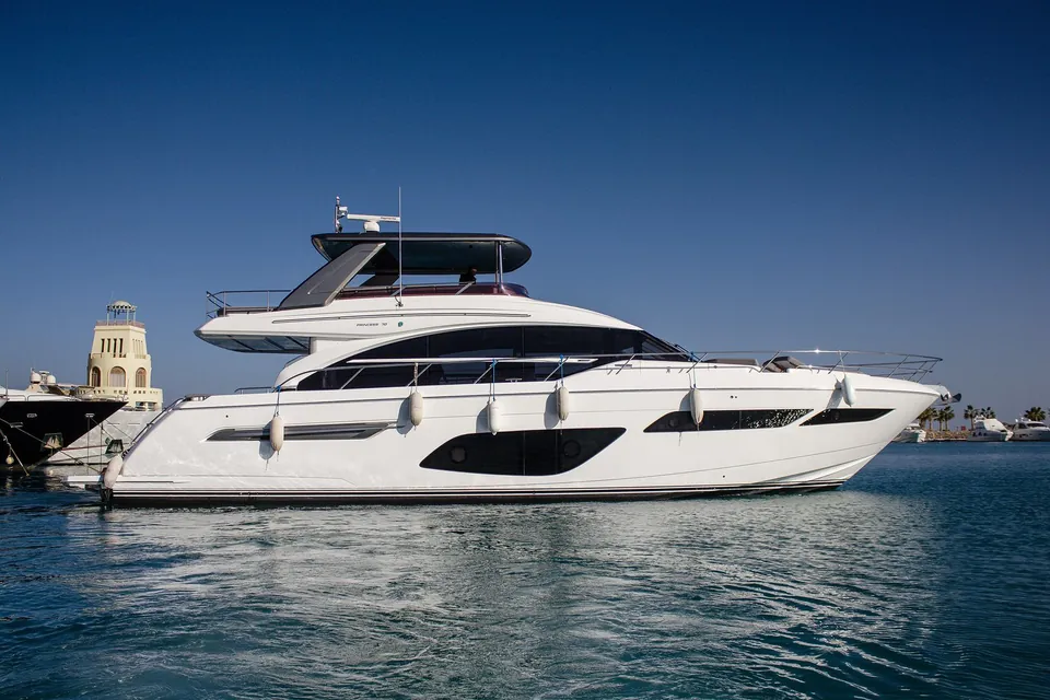 Bella Vita II, 2019 Princess F70, photo 2
