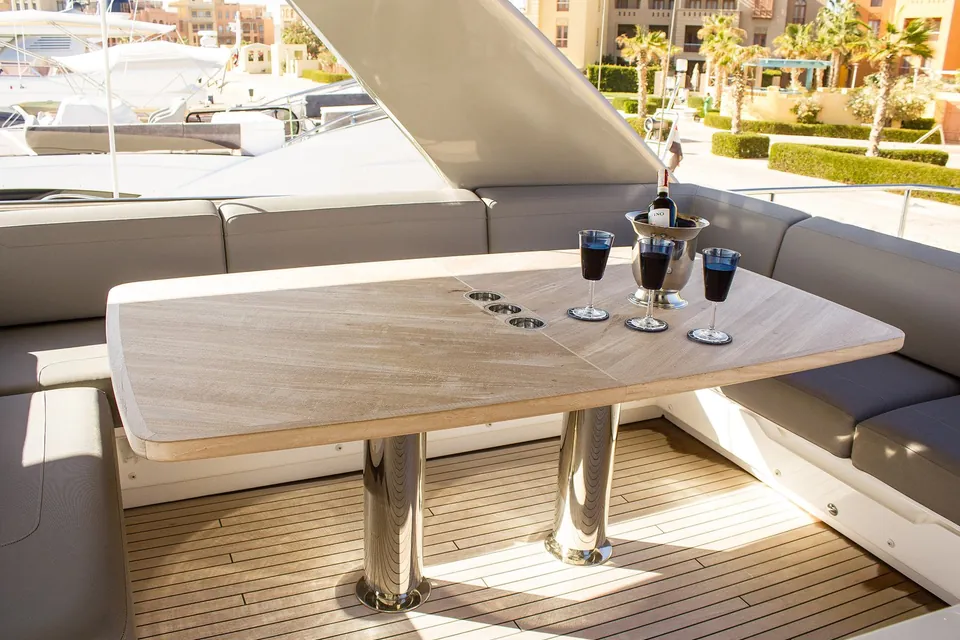 Bella Vita II, 2019 Princess F70, photo 9