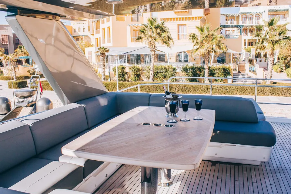 Bella Vita II, 2019 Princess F70, photo 10