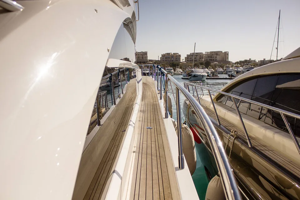 Bella Vita II, 2019 Princess F70, photo 15