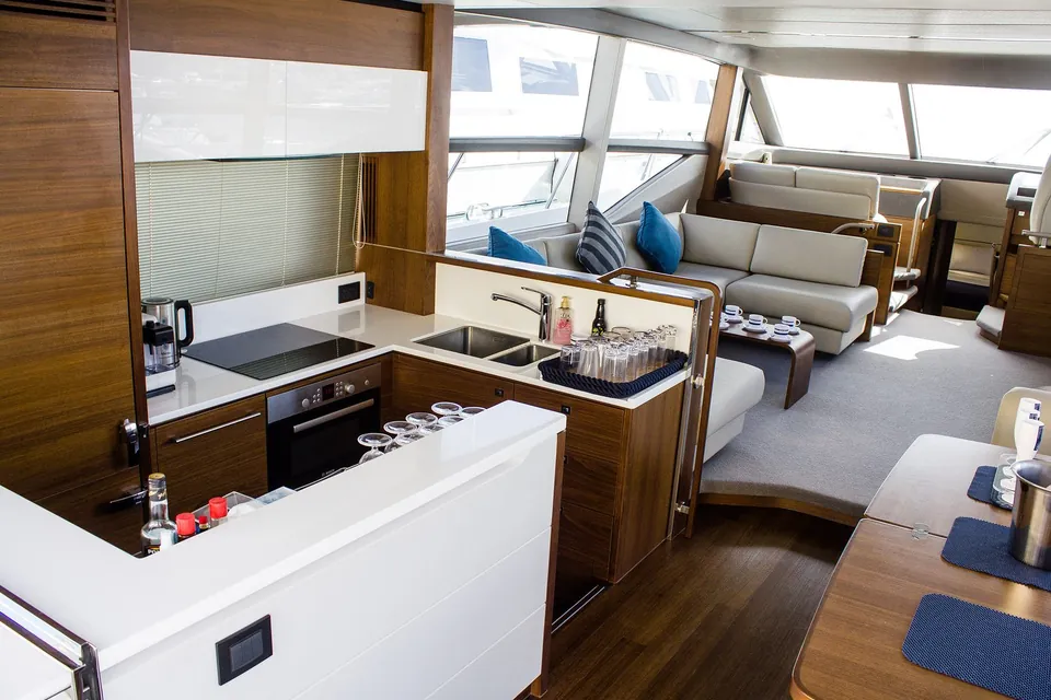 Bella Vita II, 2019 Princess F70, photo 18