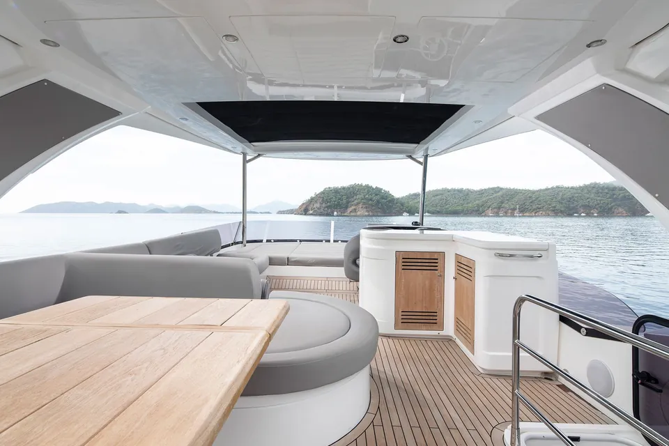 M3G, 2017 Sunseeker Manhattan 66, photo 14