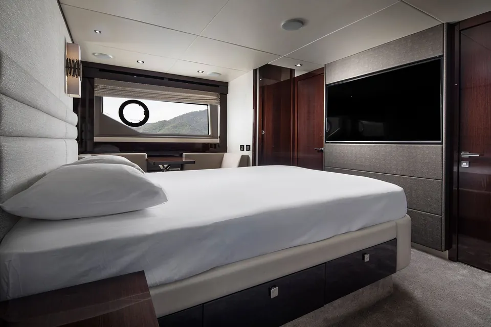 M3G, 2017 Sunseeker Manhattan 66, photo 34