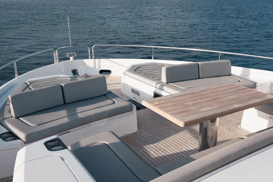 Thirteen, 2023 Sunseeker 76 Yacht, photo 16