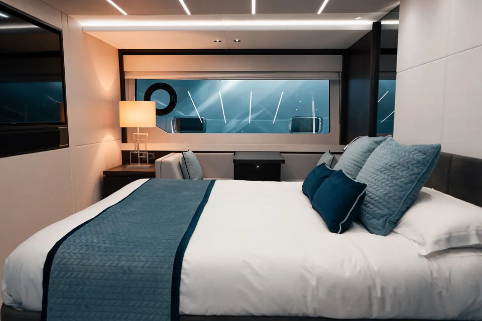 Thirteen, 2023 Sunseeker 76 Yacht, photo 22