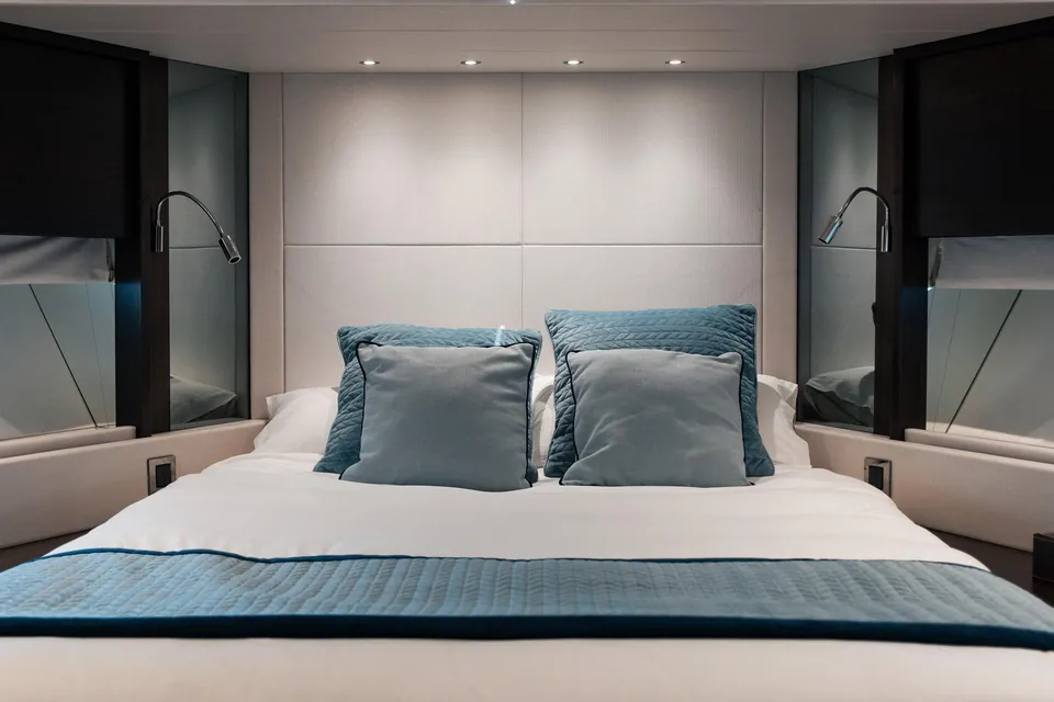 Thirteen, 2023 Sunseeker 76 Yacht, photo 27