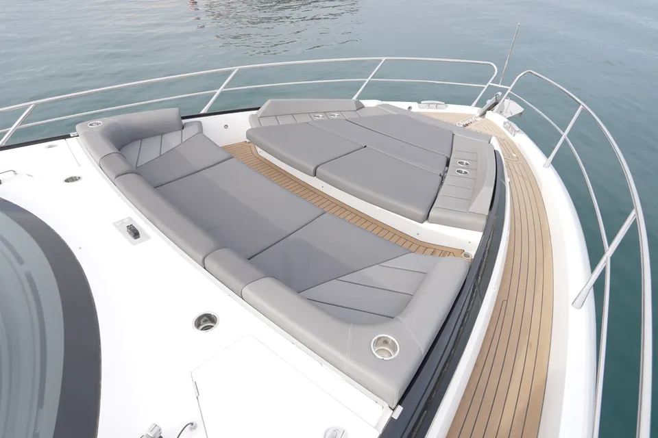 Anouchka, 2022 Sunseeker Predator 65, photo 12
