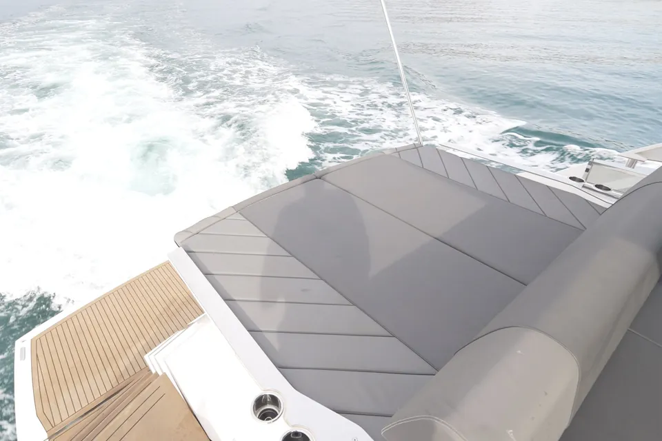 Anouchka, 2022 Sunseeker Predator 65, photo 14