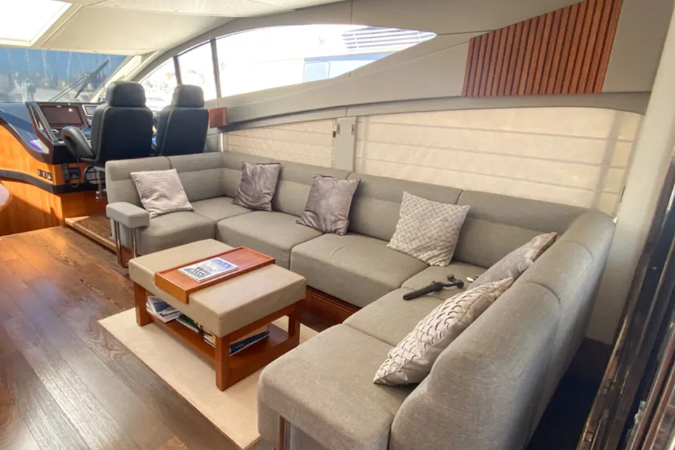 Grace, 2016 Sunseeker 68 Sport Yacht, photo 3