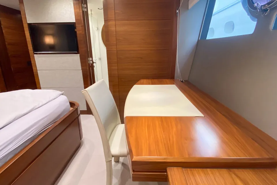 Grace, 2016 Sunseeker 68 Sport Yacht, photo 15