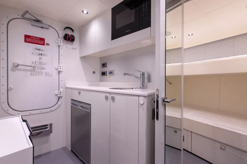 Seawolf, 2021 Sunseeker 95 Yacht, photo 33
