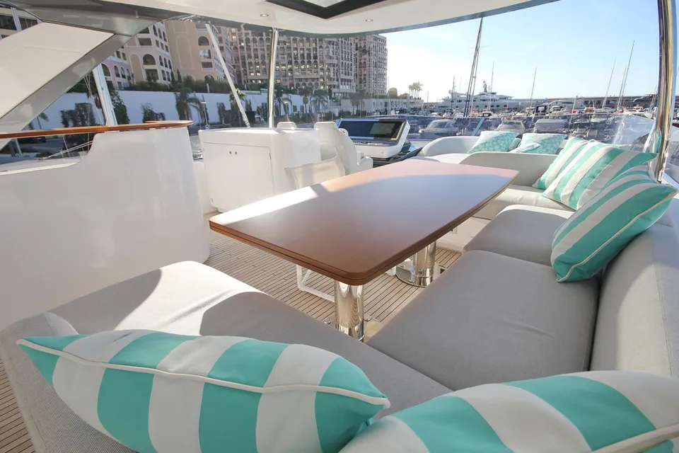 Jam, 2025 Azimut Fly 78, photo 9