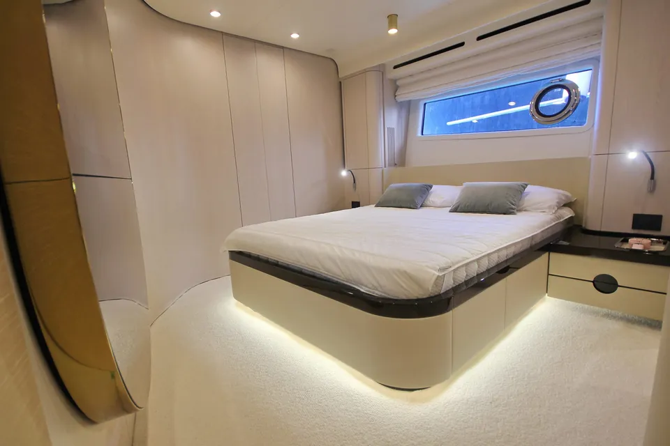 Jam, 2025 Azimut Fly 78, photo 33