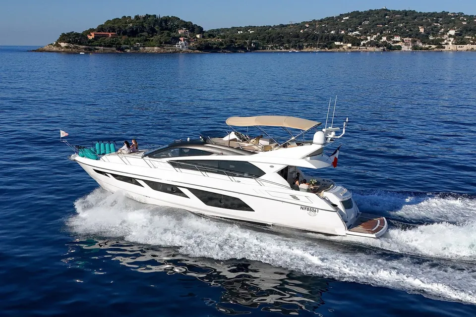 Turquoise, 2015 Sunseeker Manhattan 65, photo 1