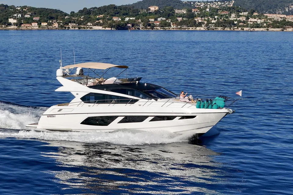 Turquoise, 2015 Sunseeker Manhattan 65, photo 4