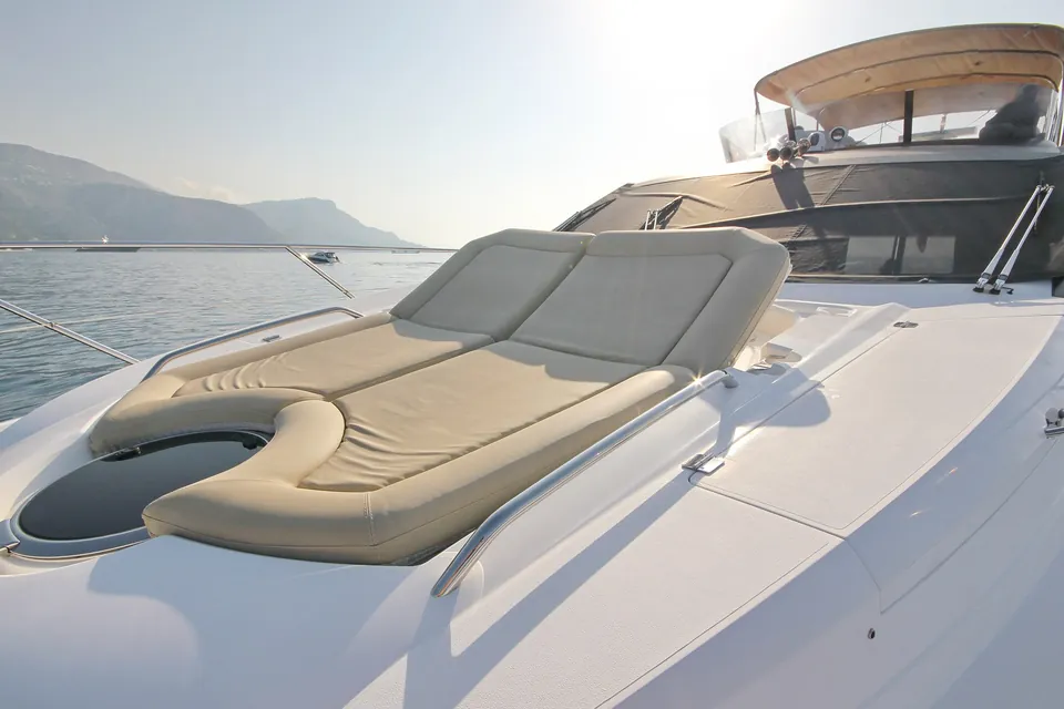 Turquoise, 2015 Sunseeker Manhattan 65, photo 16