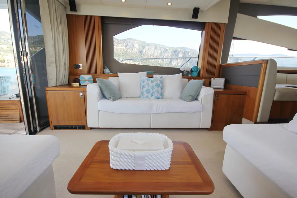 Turquoise, 2015 Sunseeker Manhattan 65, photo 23