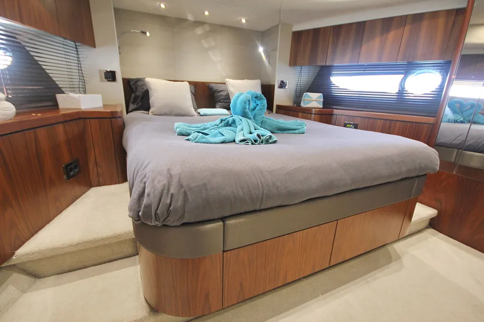 Turquoise, 2015 Sunseeker Manhattan 65, photo 38