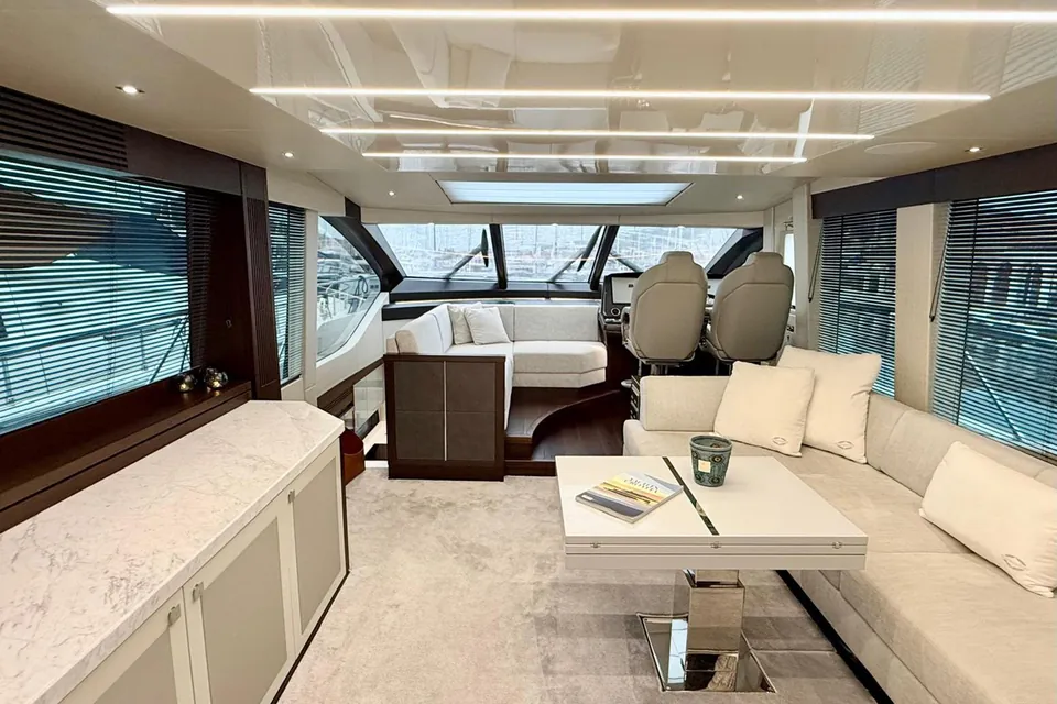 Rogue One, 2019 Sunseeker 74 Sport Yacht, photo 14