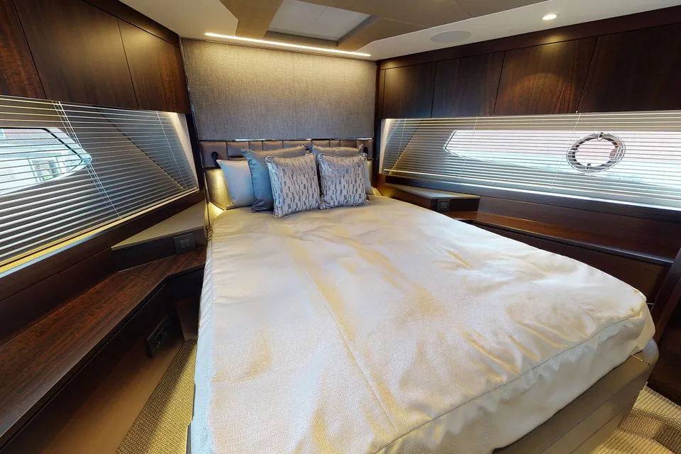 Cayetano, 2022 Sunseeker Manhattan 68 (Mk2), photo 21