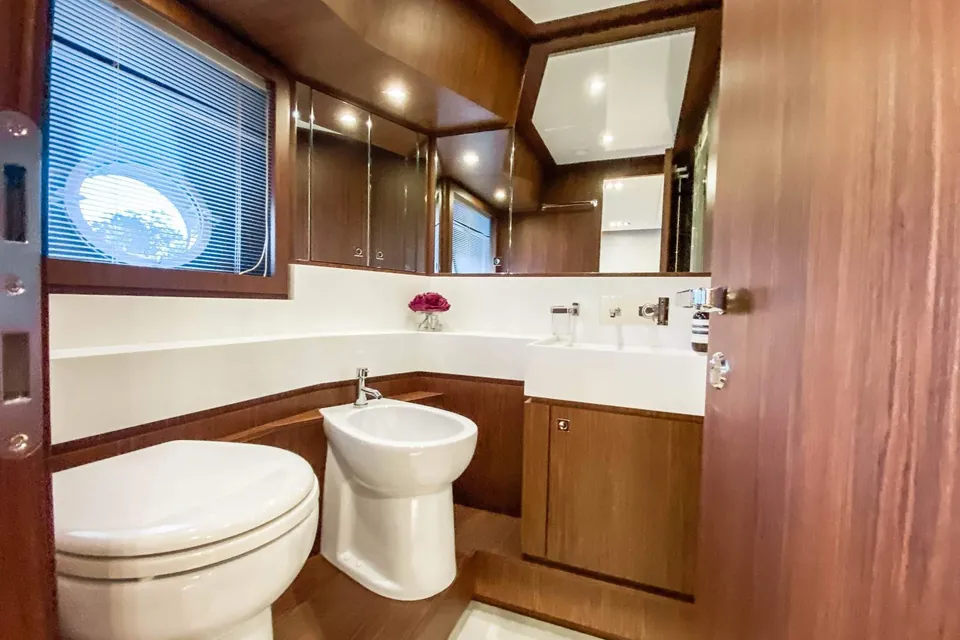 Evenflow, 2018 Riva 88' Domino Super, photo 23