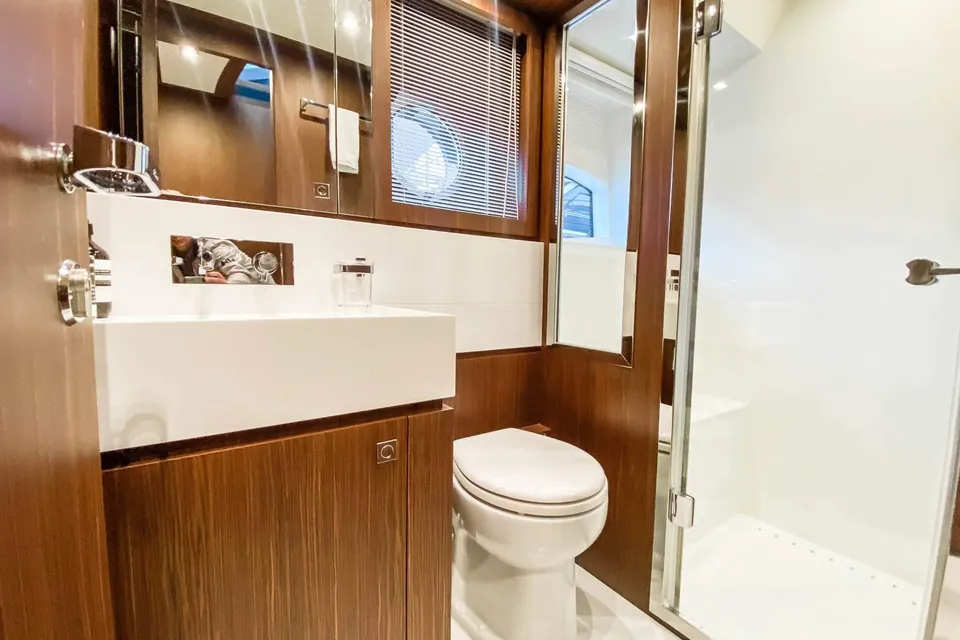 Evenflow, 2018 Riva 88' Domino Super, photo 25