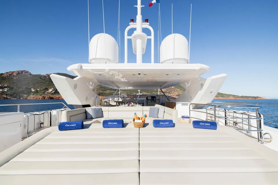 King Power, 2016 Sunseeker 116 Yacht, photo 7