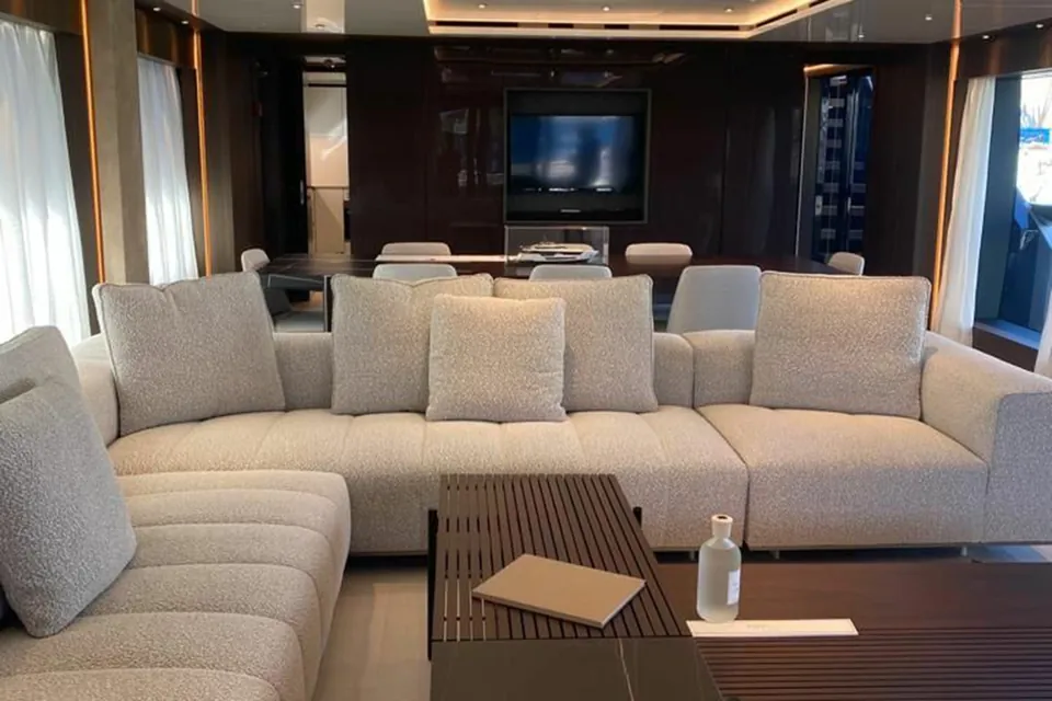 Etoile, 2023 Custom Line 106, photo 10