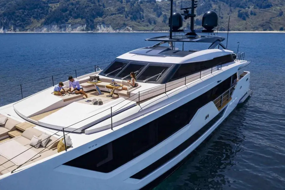 Etoile, 2023 Custom Line 106, photo 24