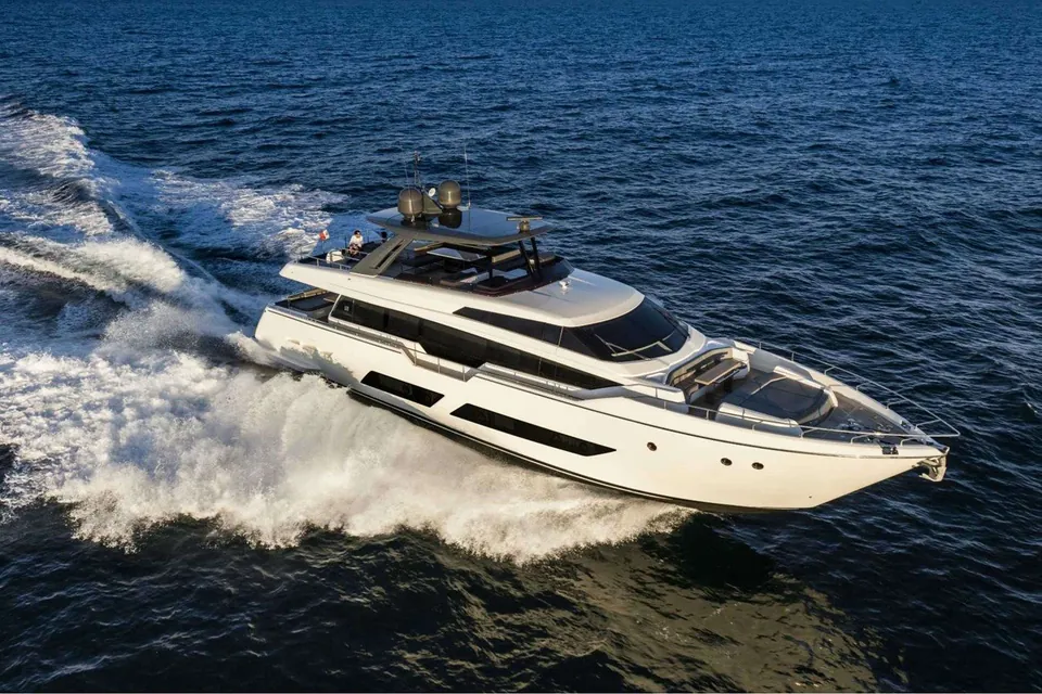 Lady G, 2016 Ferretti 850, photo 6