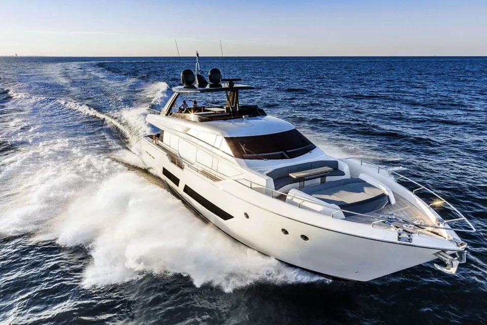 Lady G, 2016 Ferretti 850, photo 7