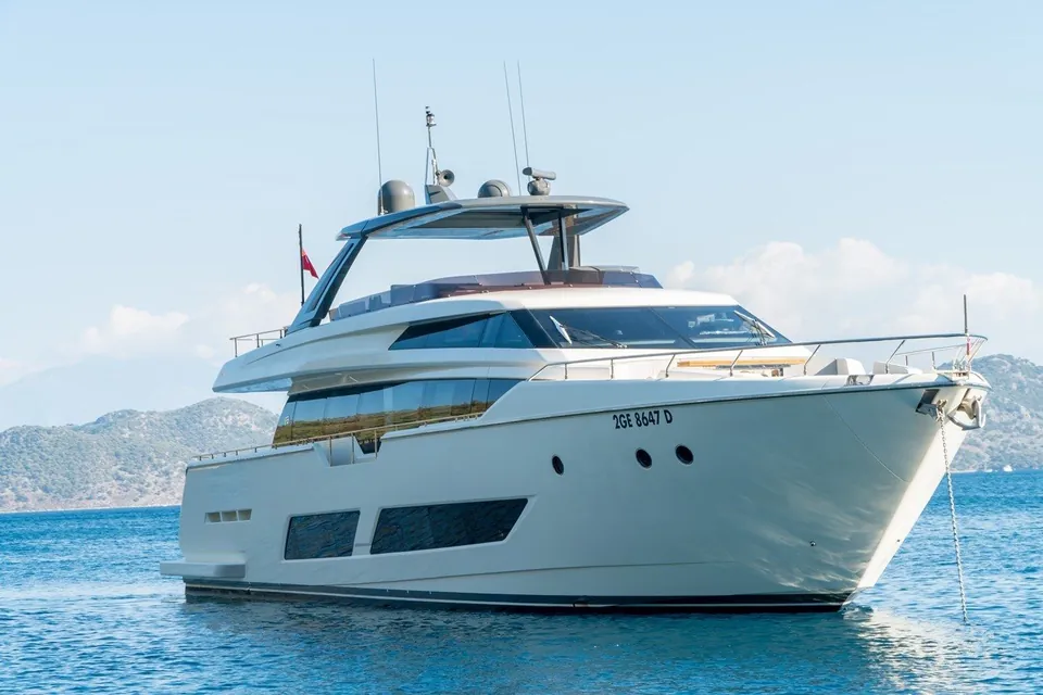 Lady G, 2016 Ferretti 850, photo 17