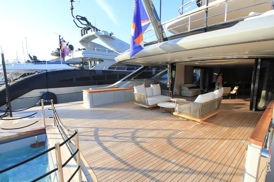 Y, 2025 Benetti Oasis 34M, photo 10
