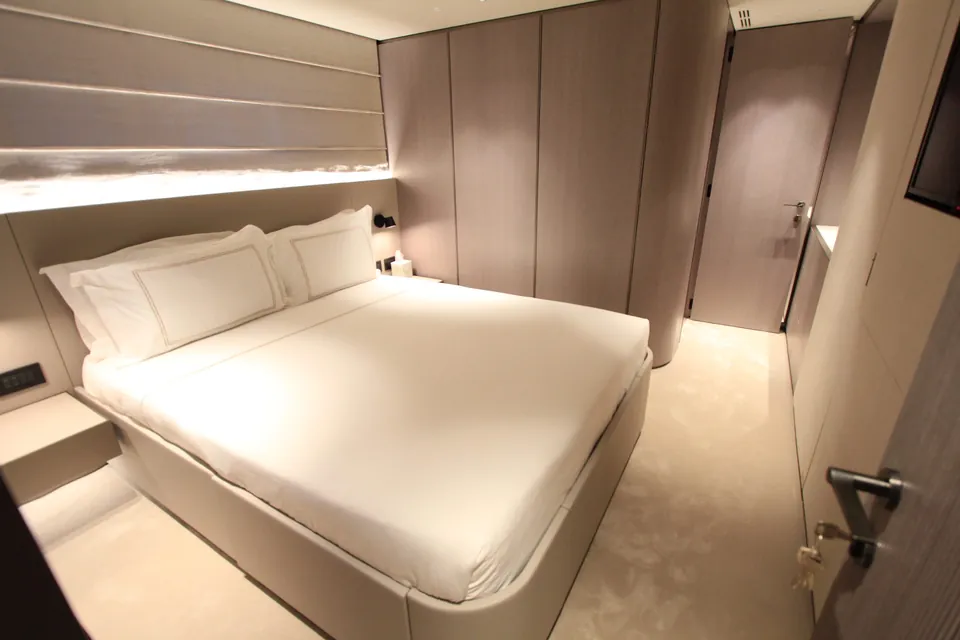 Y, 2025 Benetti Oasis 34M, photo 25