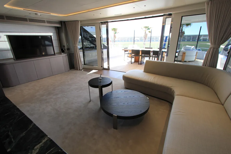 Y, 2025 Benetti Oasis 34M, photo 34