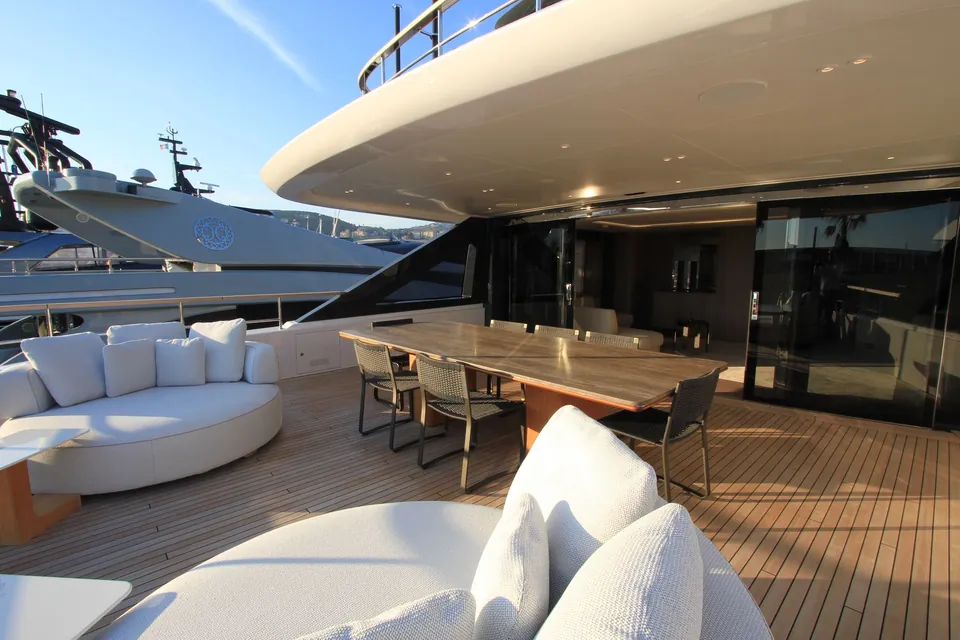 Y, 2025 Benetti Oasis 34M, photo 37